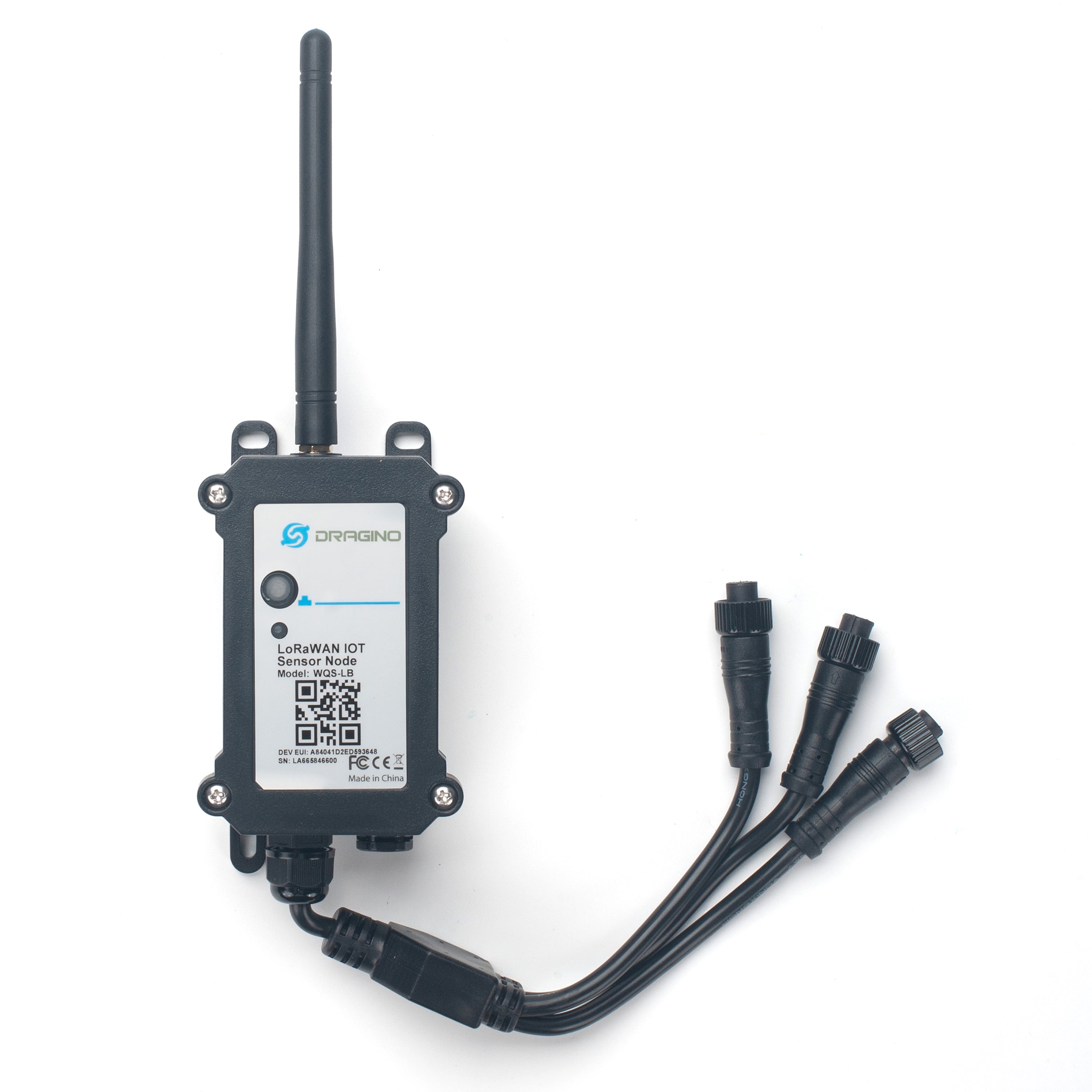 The Dragino WQS-LB-EU868 LoRaWAN Wasserqualitätssensor Konverter with antenna and three cables—ideal for LoRaWAN Wasserqualität Überwachung and Wasserqualitätsmessung, shown from above.