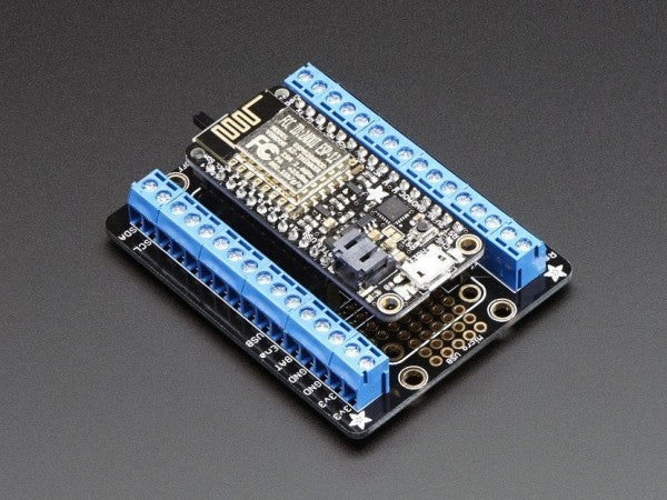 adafruit-terminal-block-breakout-featherwing-kit-for-all-feather-boards-01_600x600.jpg