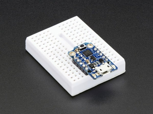 adafruit-trinket-mini-microcontroller-3-3v-logic-12_600x600.jpg